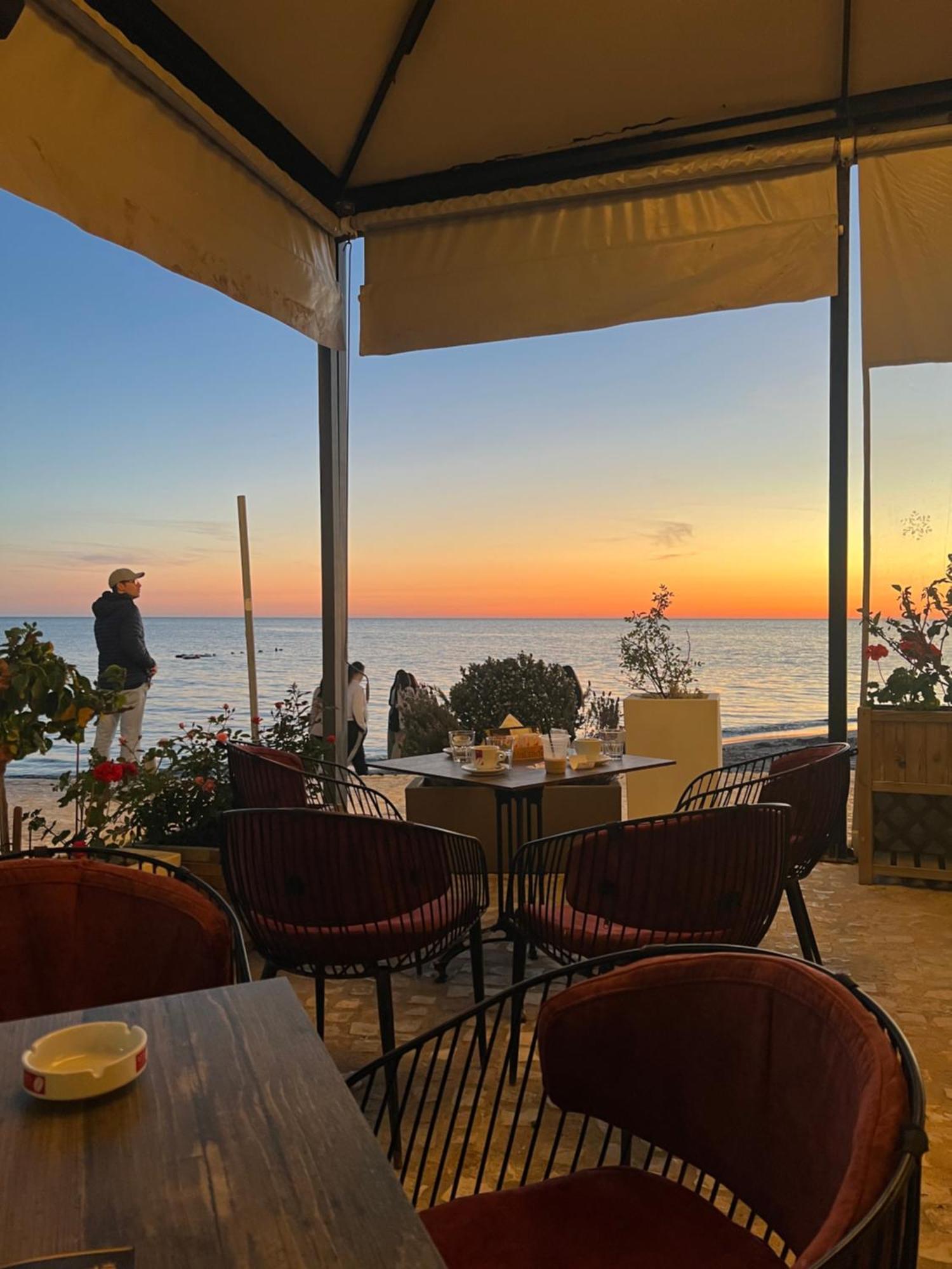 Sea View Apartments Durres Ngoại thất bức ảnh
