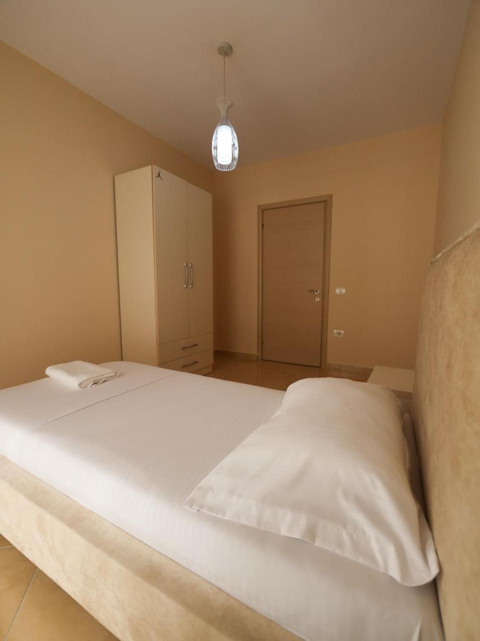 Sea View Apartments Durres Ngoại thất bức ảnh